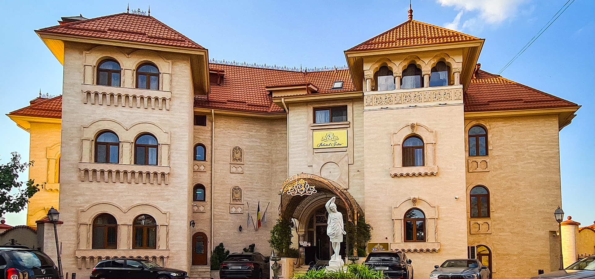Istoria bijuteriei de arhitectura de pe varful Dealului Filaret